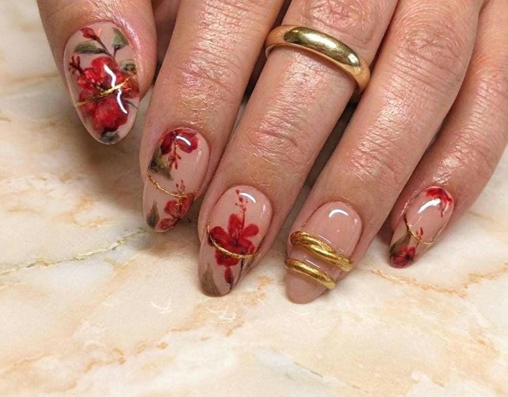 Royal Hawaiian Press On Nails – Size Medium, Medium Oval